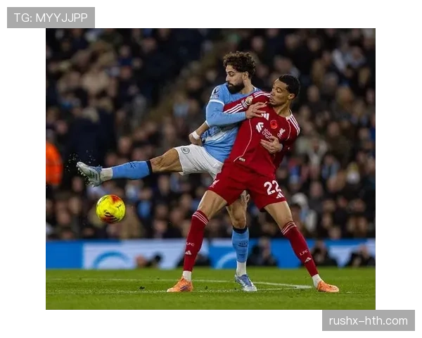 格瓦迪奥尔状态回暖,助力防线稳固成球队关键 格瓦迪奥尔状态回暖,助力防线稳固成球队关键