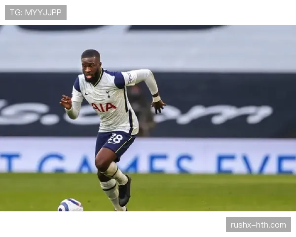 恩东贝莱失误引热议，球队亟需战术调整以扭转局势