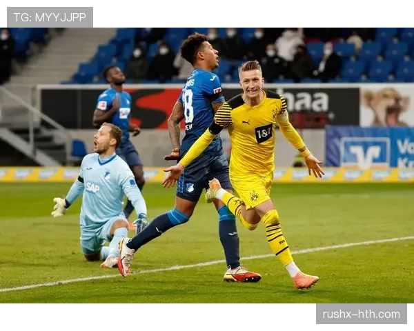 多特蒙德新帅携创新战术重塑球队,状态回暖前景可期 多特蒙德新帅携创新战术重塑球队,状态回暖前景可期