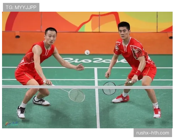 傅海峰退役后还在坚持每天五点起床练球？这自律看得我连夜删了外卖软件